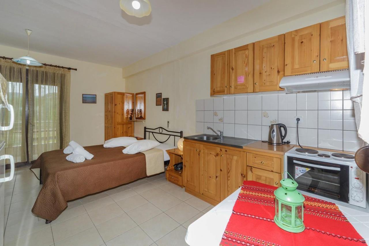 Maria - Pavlos Studios And Apartments ブアブロウ 部屋 写真